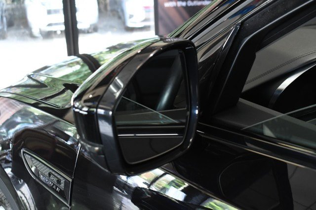 Used 2020 Jaguar E-PACE SE AWD/4WD image 8