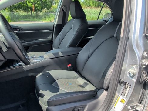 Certified 2019 Toyota Camry XSE FWD image 15