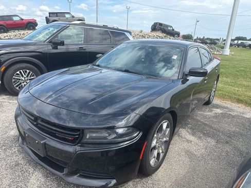 Used 2016 Dodge Charger SXT AWD/4WD image 6
