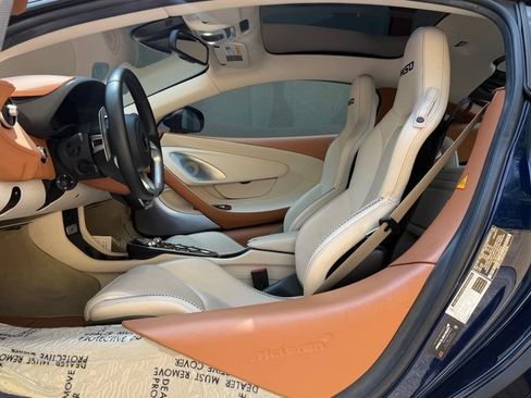 Used 2020 McLaren GT RWD image 6