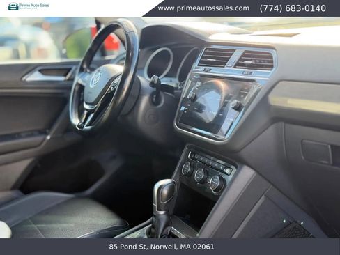 Used 2018 Volkswagen Tiguan SEL AWD/4WD image 20