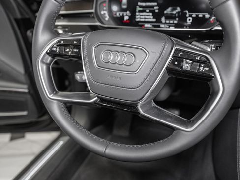 Used 2025 Audi A8 L 3.0T AWD/4WD image 44