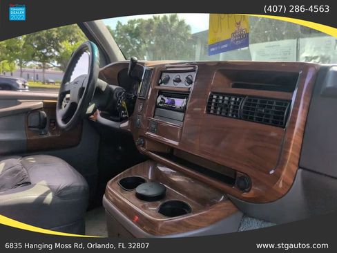 Used 2003 GMC Savana 3500 RWD image 27