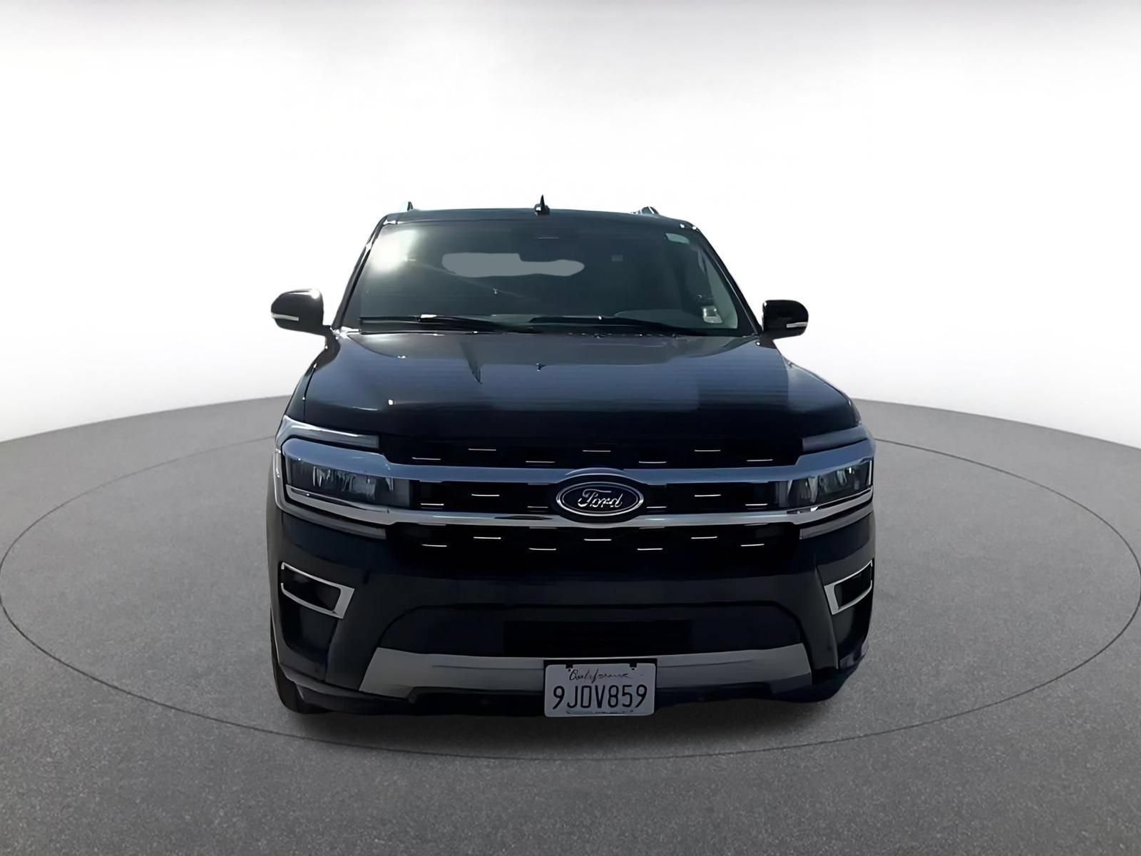 Used 2024 Ford Expedition Max Limited RWD image 4