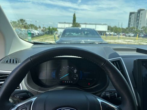 Used 2024 Ford Edge SEL image 34