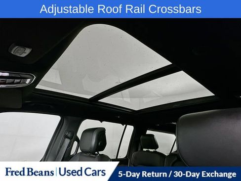 Used 2023 Jeep Wagoneer L Series III w/ Premium Group I AWD/4WD image 30