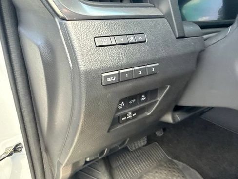 Used 2024 Lexus GX 550 w/ Accessory Package (2T) AWD/4WD image 25