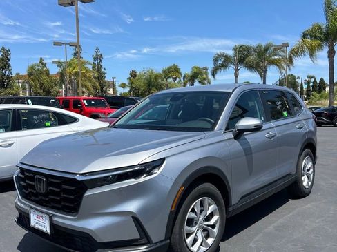 Used 2025 Honda CR-V LX image 1