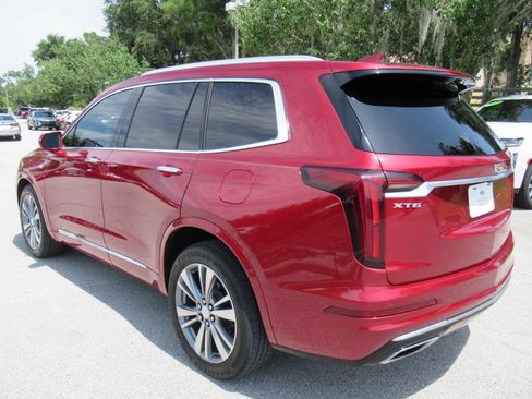 Used 2020 Cadillac XT6 Premium Luxury FWD image 5