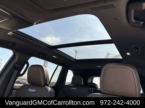 New 2026 GMC Acadia Denali Ultimate w/ LPO, Floor Liner Package AWD/4WD image 21