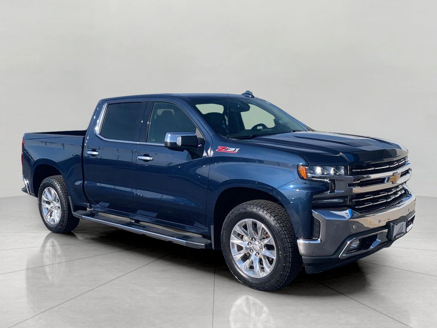 Used 2021 Chevrolet Silverado 1500 LTZ AWD/4WD image 1