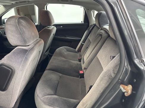 Used 2013 Chevrolet Impala LT w/ LT Sunroof Package image 21