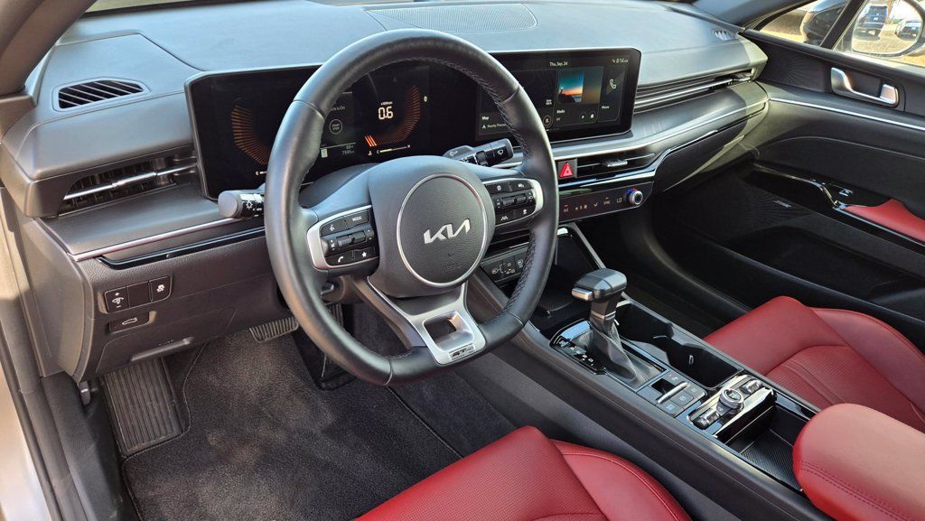 Used 2025 Kia K5 GT-Line w/ GT-Line Premium Package AWD/4WD image 9