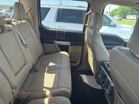 Used 2016 Ford F150 Lariat w/ Equipment Group 502A Luxury AWD/4WD image 6