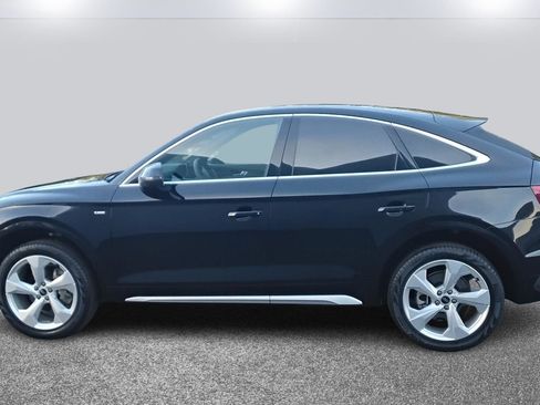 Certified 2025 Audi Q5 2.0T Premium Plus image 6