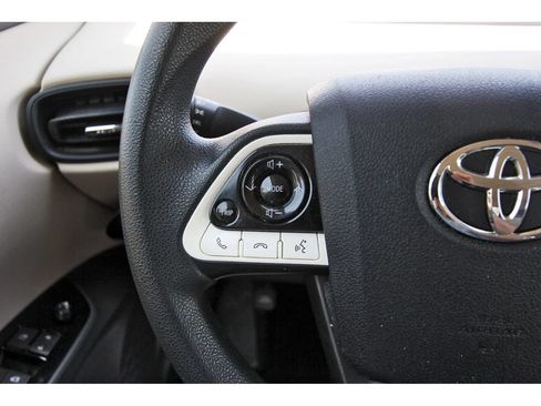 Used 2016 Toyota Prius Two FWD image 17
