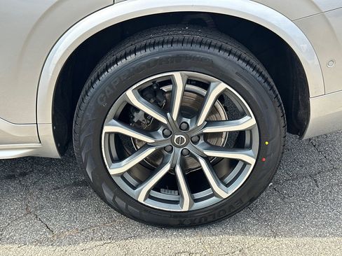 Used 2018 Volvo XC90 T5 Momentum w/ Convenience Package AWD/4WD image 20