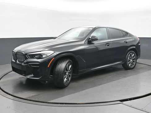 Used 2023 BMW X6 M50i w/ Climate Comfort Package AWD/4WD image 7