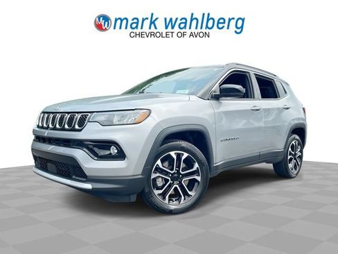 Used 2023 Jeep Compass Limited AWD/4WD image 1