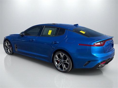 Used 2020 Kia Stinger GT2 image 5