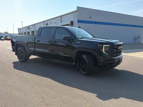 Used 2024 GMC Sierra 1500 Pro w/ Graphite Edition AWD/4WD image 9