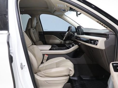 Used 2022 Lincoln Aviator Reserve w/ Equipment Group 201A RWD image 42