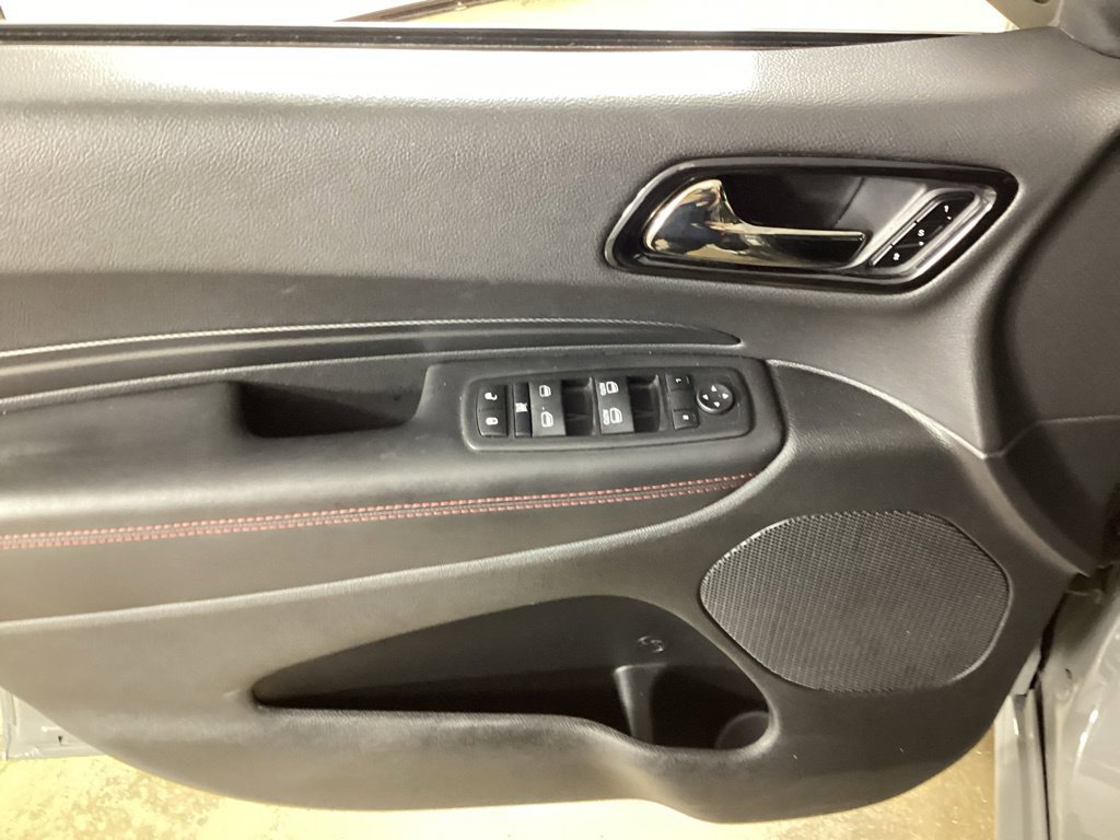 Used 2025 Dodge Durango R/T AWD/4WD image 11
