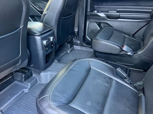 Used 2020 Ford Explorer Limited image 27