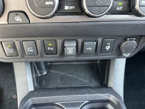 Used 2022 Toyota Tacoma TRD Pro image 17