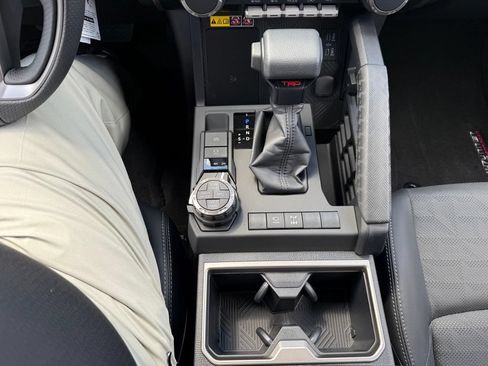 New 2026 Toyota 4Runner TRD Off-Road Premium AWD/4WD image 25