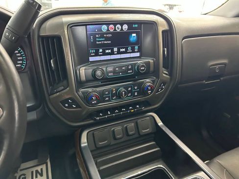 Used 2017 Chevrolet Silverado 1500 High Country AWD/4WD image 17