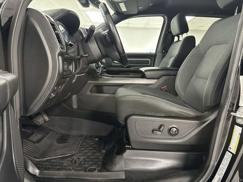 Used 2022 RAM 1500 Big Horn AWD/4WD image 10