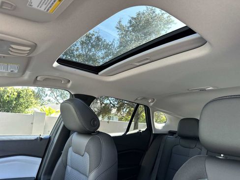 New 2026 Chevrolet Trax LT w/ Sunroof Package image 17