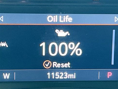 Used 2024 Chevrolet Equinox Premier image 12