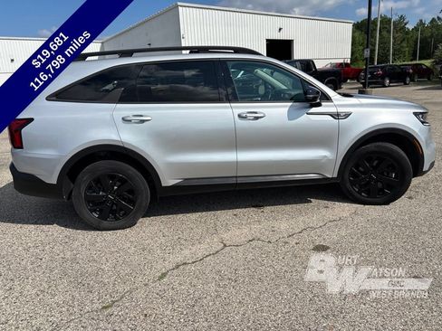 Used 2022 Kia Sorento S w/ Panoramic Sunroof Package AWD/4WD image 7