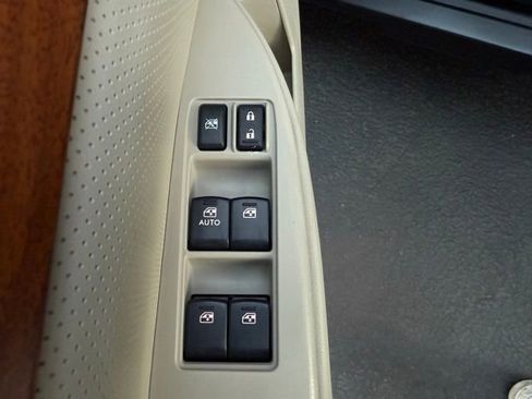 Used 2013 Subaru Outback 2.5i Limited image 19