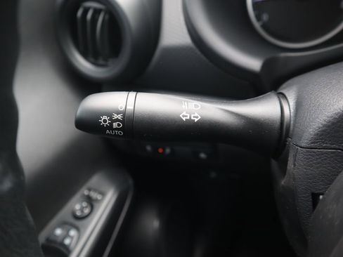 New 2025 Nissan Kicks Play S image 20