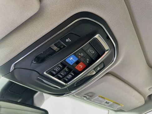 Used 2023 Jeep Grand Cherokee 4WD 4xe image 35