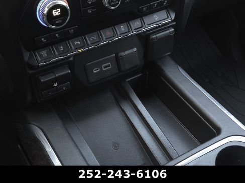 Used 2020 GMC Sierra 2500 Denali w/ Denali Ultimate Package image 16