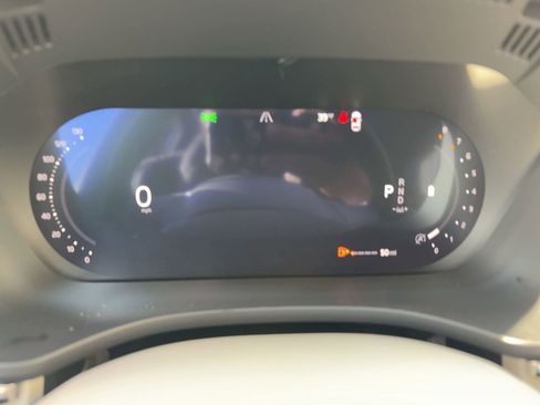 New 2026 Volvo XC60 B5 Ultra w/ Protection Package Premier image 18