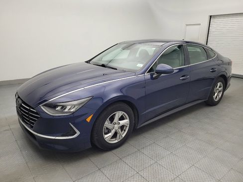 Used 2020 Hyundai Sonata SE w/ Cargo Package FWD image 2