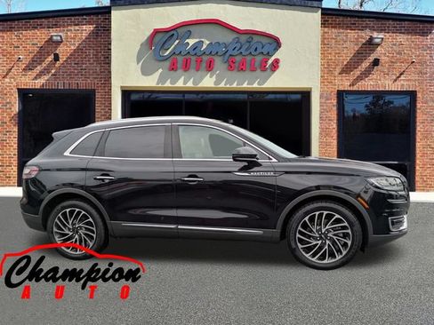 Used 2019 Lincoln Nautilus Reserve w/ Cargo Utility Package AWD/4WD image 3
