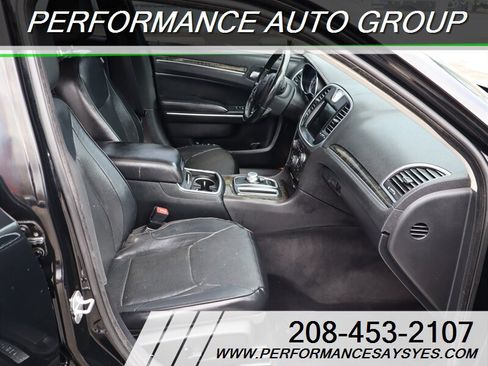 Used 2015 Chrysler 300 C w/ Light Group image 10