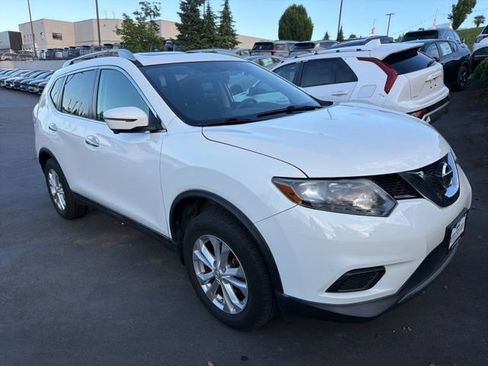 Used 2016 Nissan Rogue SV w/ SV Premium Package AWD/4WD image 5