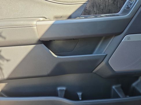 New 2025 Ford F250 Lariat w/ Lariat Ultimate Package image 26