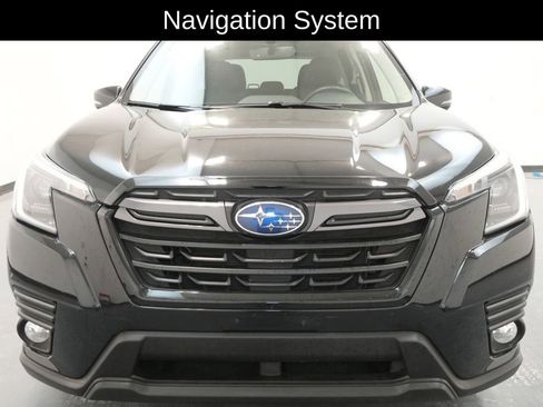 Used 2023 Subaru Forester Limited w/ Popular Package #3 image 2