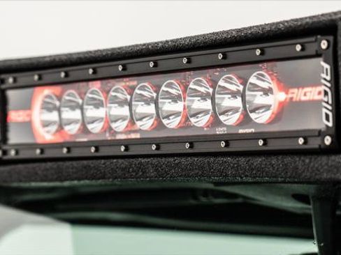 Used 2025 Jeep Gladiator Sport image 12