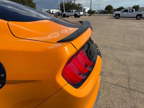 Used 2018 Ford Mustang Premium w/ Equipment Group 201A RWD image 9