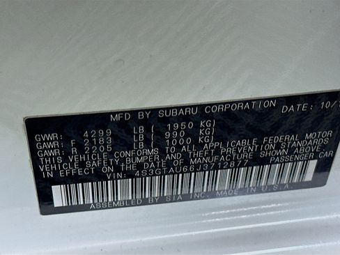 Used 2018 Subaru Impreza 2.0i Limited image 12