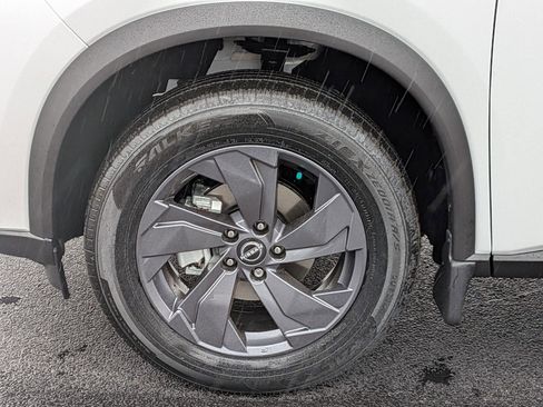 New 2026 Nissan Rogue SV w/ Cold Weather Package FWD image 10
